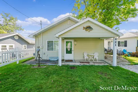 421 Yoder Ln, Vestaburg, MI 48891