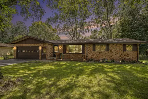 746 Lonesome Pine Trl, St. Joseph, MI 49085
