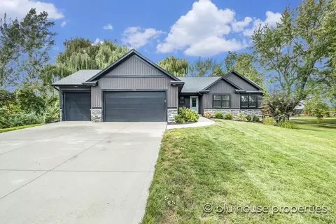 2589 Edson Dr, Hudsonville, MI 49426
