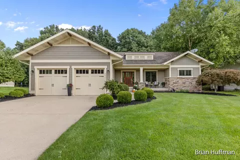 4995 W Village Trl SE, Ada, MI 49301