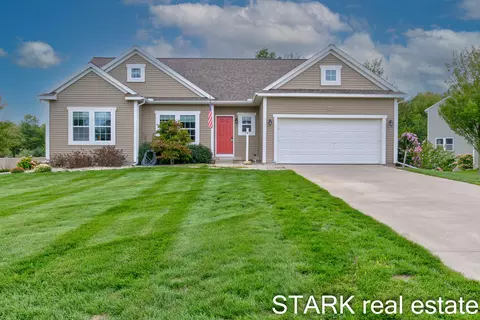 2113 Colbert Dr, Muskegon, MI 49444