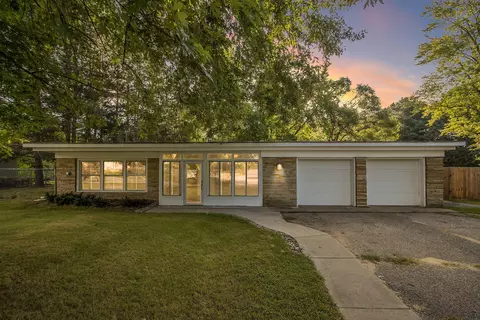 10123 Roger St, Portage, MI 49002