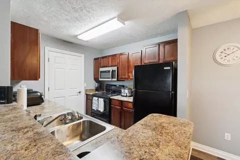 304 Ashley Ct, Brooklyn, MI 49230 photo 14