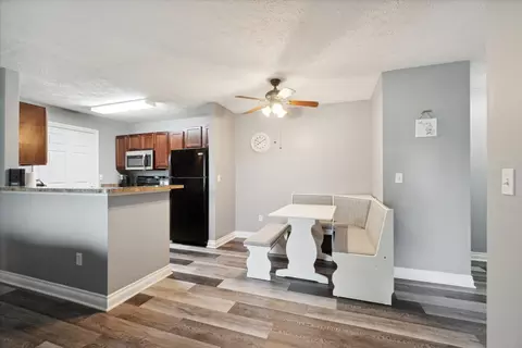 304 Ashley Ct, Brooklyn, MI 49230 photo 8