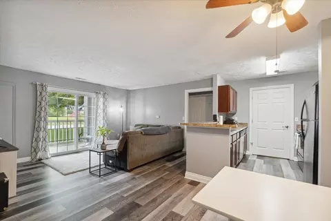 304 Ashley Ct, Brooklyn, MI 49230 photo 10