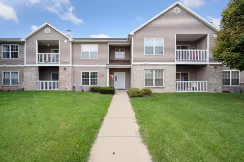 304 Ashley Ct, Brooklyn, MI 49230 photo 3