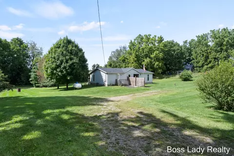 28260 69th St, Covert, MI 49043 photo 4