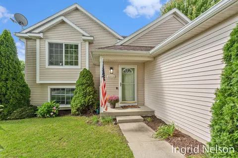 8605 Pasture SE, Caledonia, MI 49316
