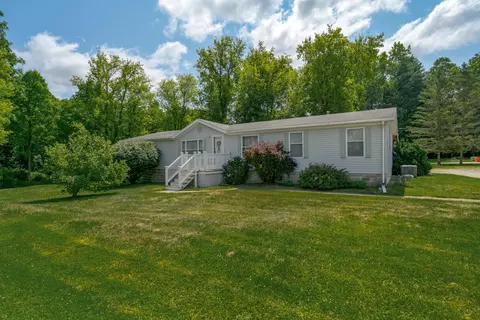 187 N Church St, Olivet, MI 49076