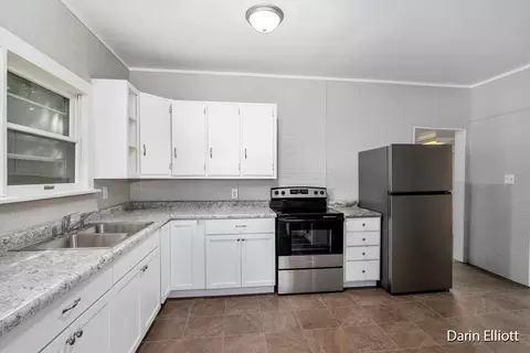 1936 Main St, Mcbride, MI 48852 photo 11