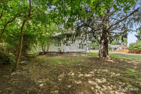 1936 Main St, Mcbride, MI 48852 photo 37