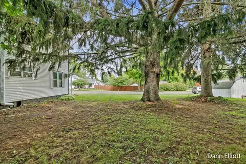 1936 Main St, Mcbride, MI 48852 photo 38