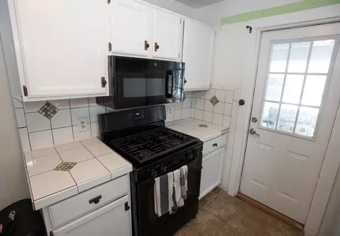 2001 4th St, Jackson, MI 49203 photo 8