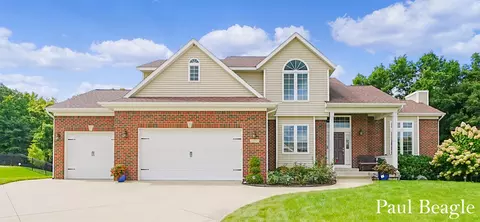12237 Krystal Ct, Grand Rapids, MI 49534