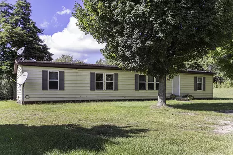 36762 Cr 669, Decatur, MI 49045