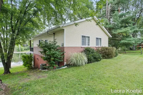 465 Adele Dr, Trufant, MI 49347 photo 29