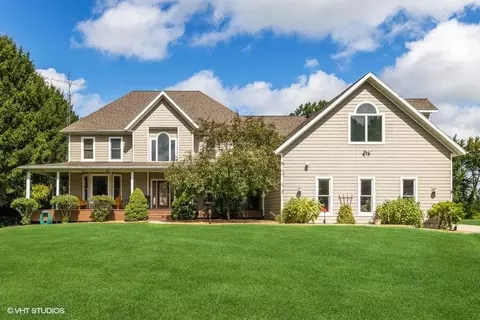 983 E Marquette Woods Rd, St. Joseph, MI 49085