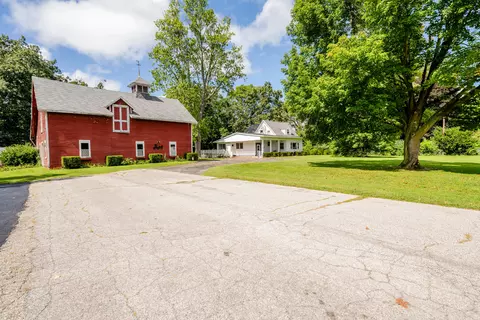 2042 Elm Ter, Benton Harbor, MI 49022