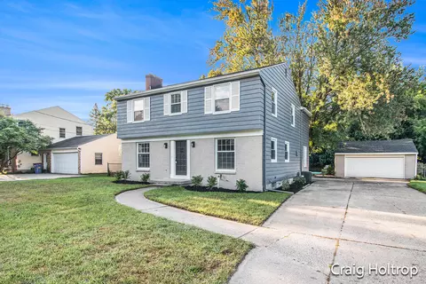 1732 Millbrook St SE, Grand Rapids, MI 49508