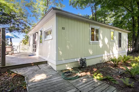 15100 Stickney Ridge Rd, Grand Haven, MI 49417