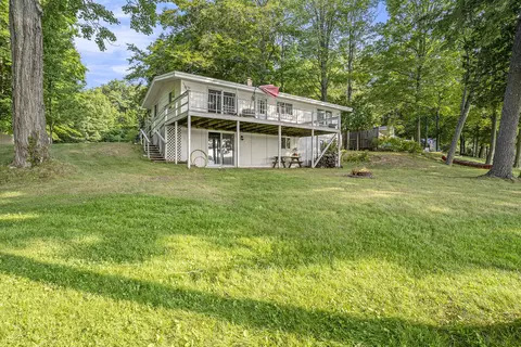 5008 N Ford Lake Rd, Fountain, MI 49410