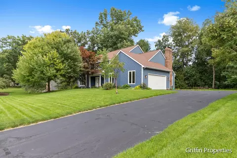3148 Buckhaven Dr SE, Ada, MI 49301 photo 3