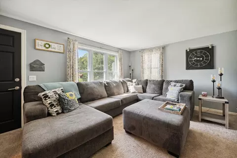 3004 Risley Dr, Lansing, MI 48917 photo 8