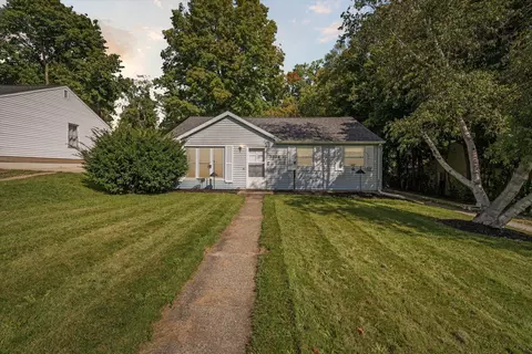 3004 Risley Dr, Lansing, MI 48917