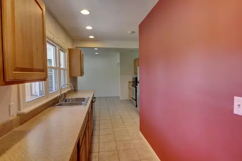 710 Griswold St, Jackson, MI 49203 photo 21