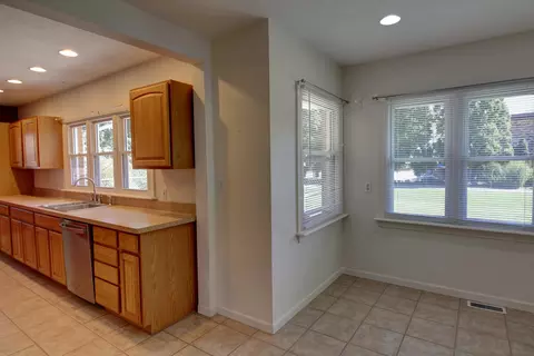 710 Griswold St, Jackson, MI 49203 photo 16