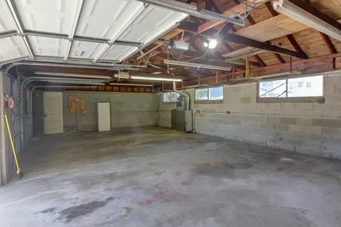710 Griswold St, Jackson, MI 49203 photo 48