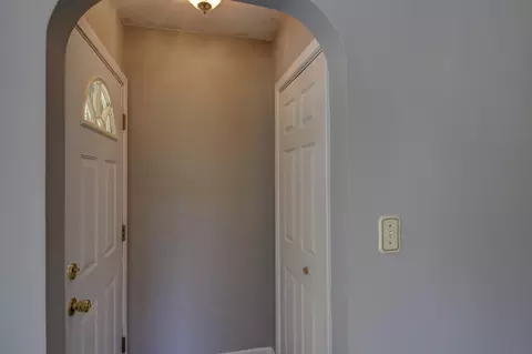 710 Griswold St, Jackson, MI 49203 photo 9