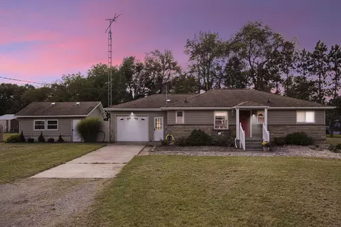 52532 Johnson Rd, Three Rivers, MI 49093 photo 2