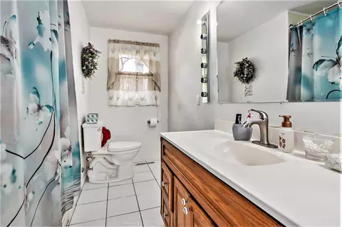 52532 Johnson Rd, Three Rivers, MI 49093 photo 9
