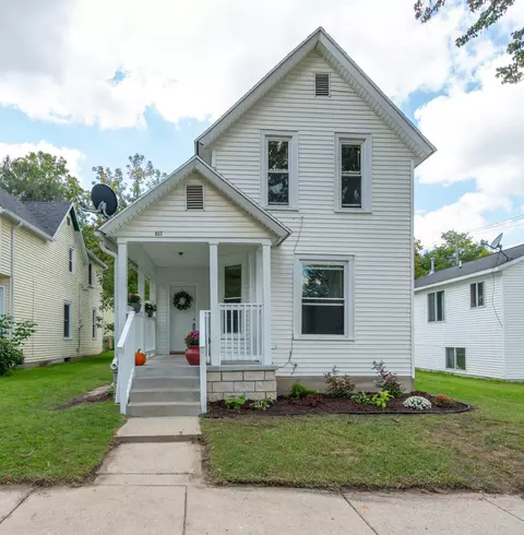 857 Clancy Ave NE, Grand Rapids, MI 49503