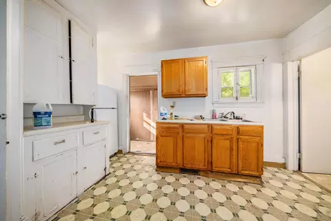 312 E Robinson St, Jackson, MI 49203 photo 6