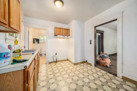 312 E Robinson St, Jackson, MI 49203 photo 7