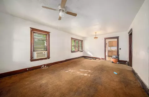 312 E Robinson St, Jackson, MI 49203 photo 5