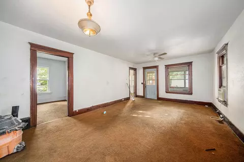 312 E Robinson St, Jackson, MI 49203 photo 4