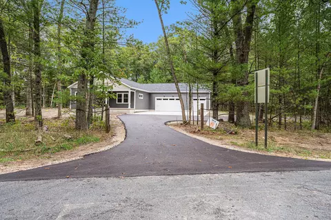 3814 Ewing Rd, Twin Lake, MI 49457