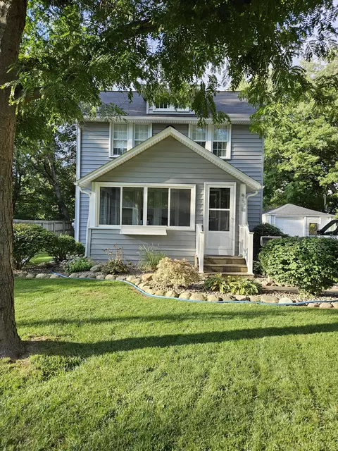 935 Miles Ave, Kalamazoo, MI 49001