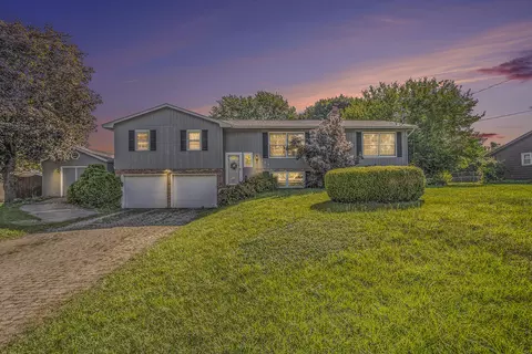 129 Singletree Ln, Battle Creek, MI 49014