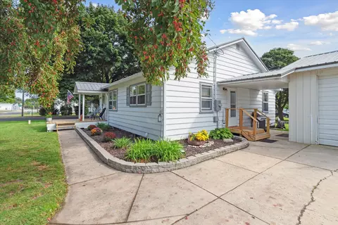 1904 W Main St, Mcbride, MI 48852 photo 6