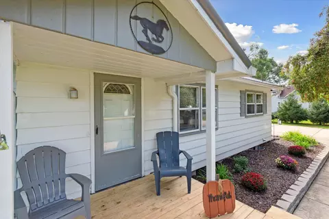 1904 W Main St, Mcbride, MI 48852 photo 8