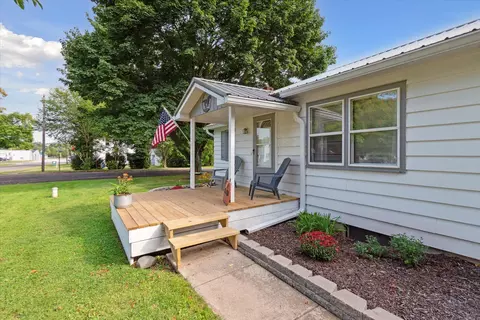 1904 W Main St, Mcbride, MI 48852 photo 7