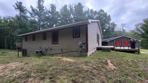 2972 S Spruce Ave, White Cloud, MI 49349 photo 4
