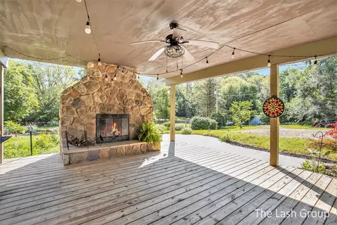 292 4th St, Plainwell, MI 49080 photo 8