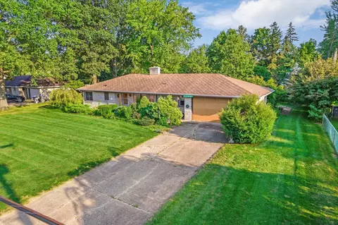26703 Hamilton St, Edwardsburg, MI 49112