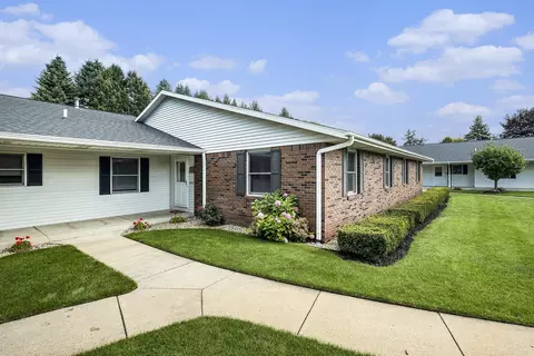2925 N Wentward Ct #129, Hudsonville, MI 49426