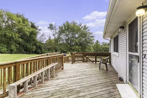 7450 Blackman Rd, Jackson, MI 49201 photo 2